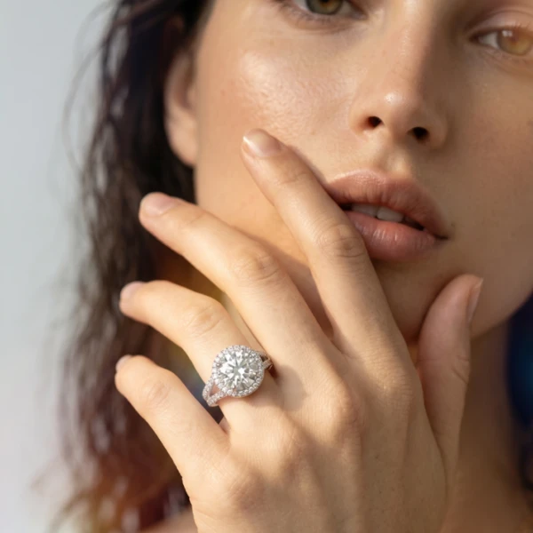 magnific_ultra-closeup-highfashion_ubYOFWaQLD